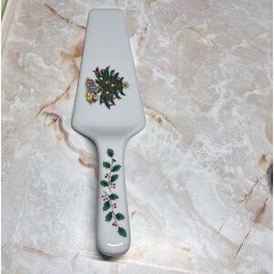 White Ceramic Cake/Dessert Server Christmas Tree & Holly Design 9.75 Inches Long